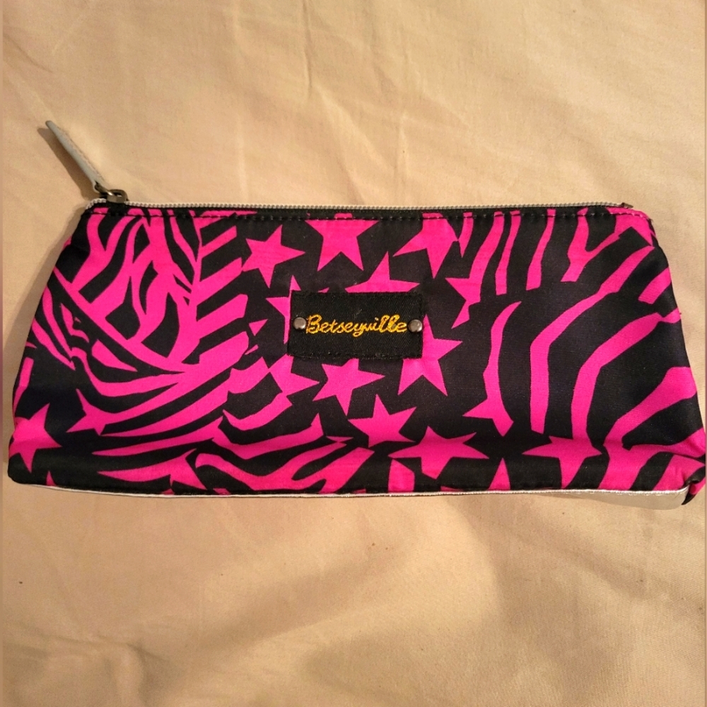 Betseyville makeup bag